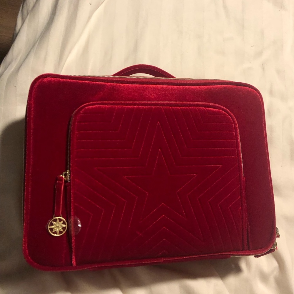 Red bag - Picture 2 of 6